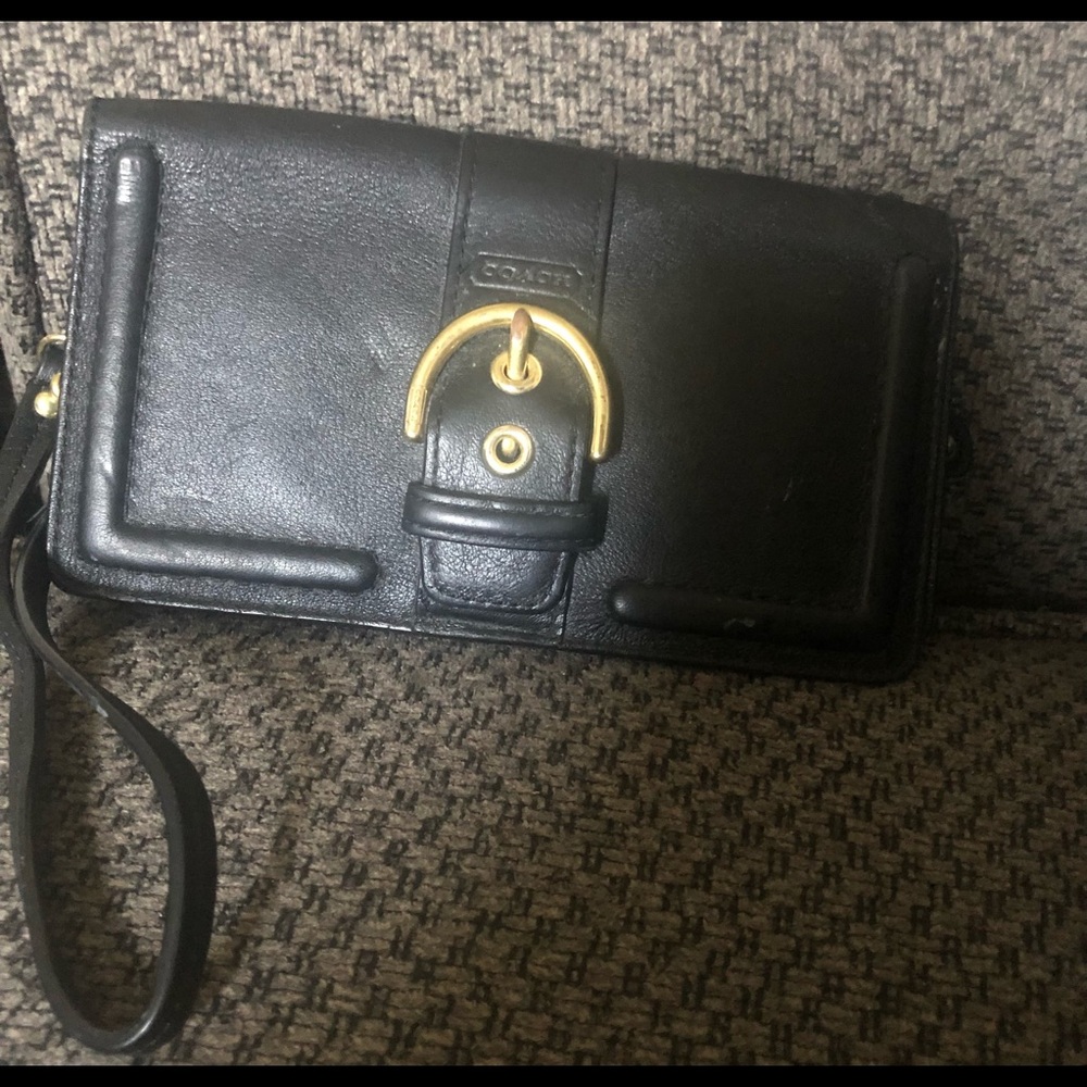 Coach wristlet wallet
